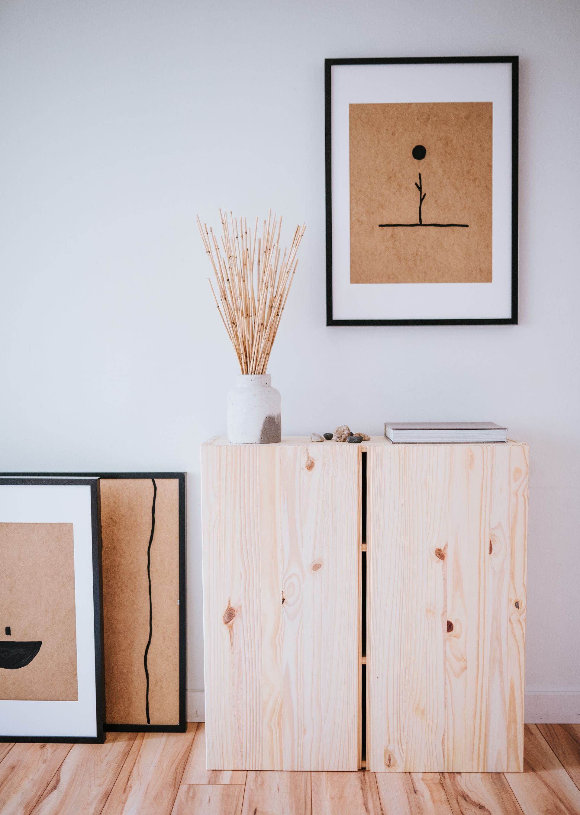 Compact sideboard